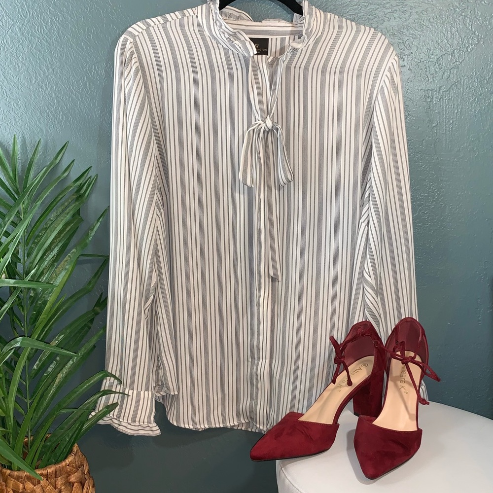 Worthington Pinstripe Pussycat Bow Top